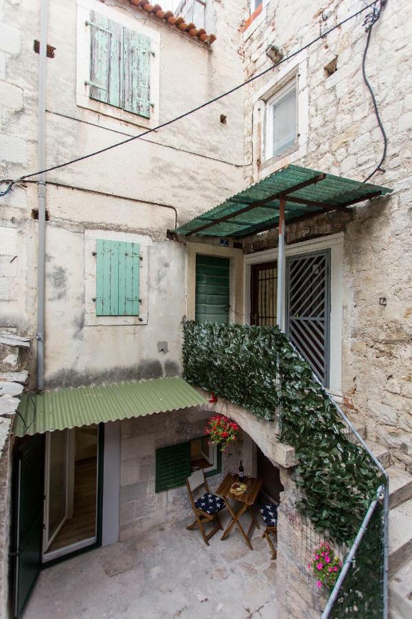 Studio Apartman "Brce" Kaštela المظهر الخارجي الصورة
