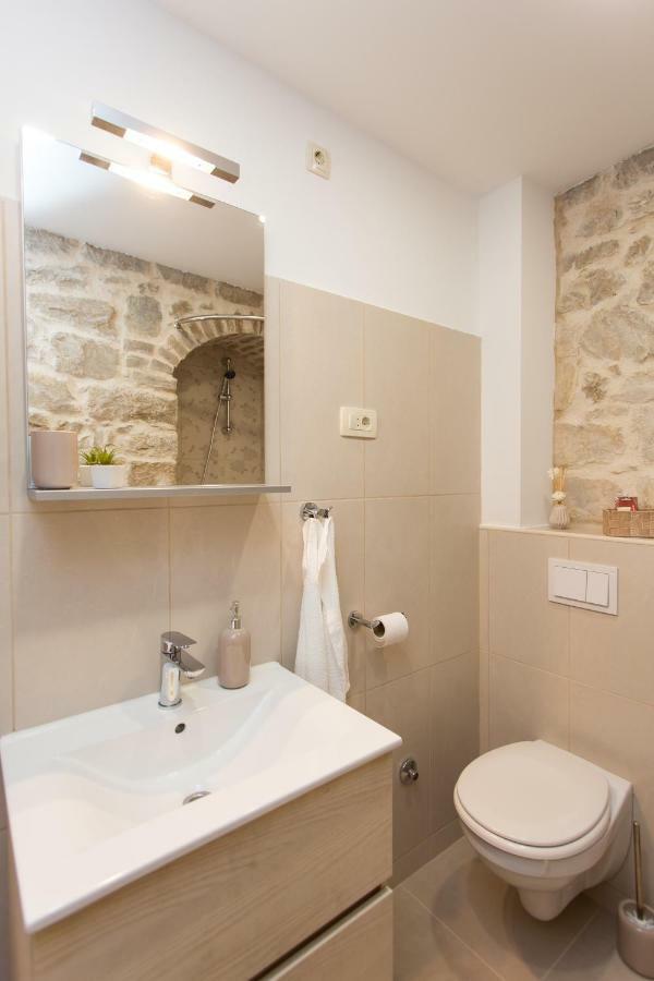 Studio Apartman "Brce" Kaštela المظهر الخارجي الصورة